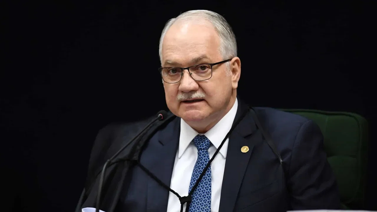 Fachin suspende venda de bens do DF para recuperar BRB