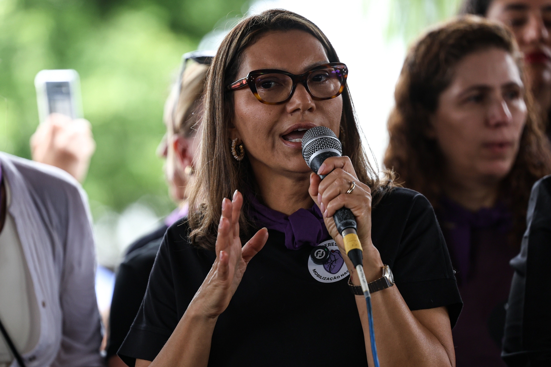Janja critica vídeos de bolsonaristas que ingerem detergente