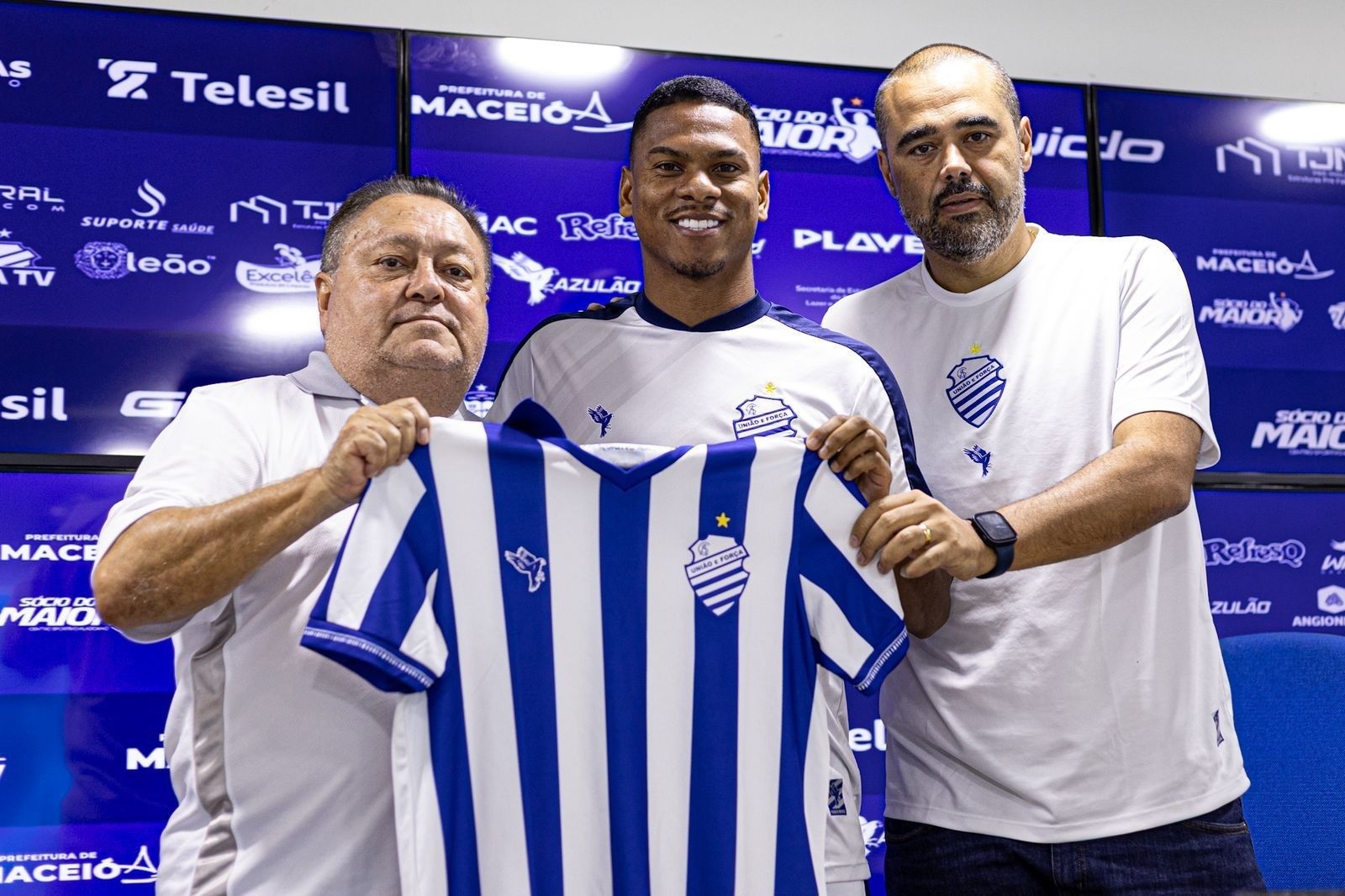 Lucas Silva pode mudar a formação do CSA no ataque