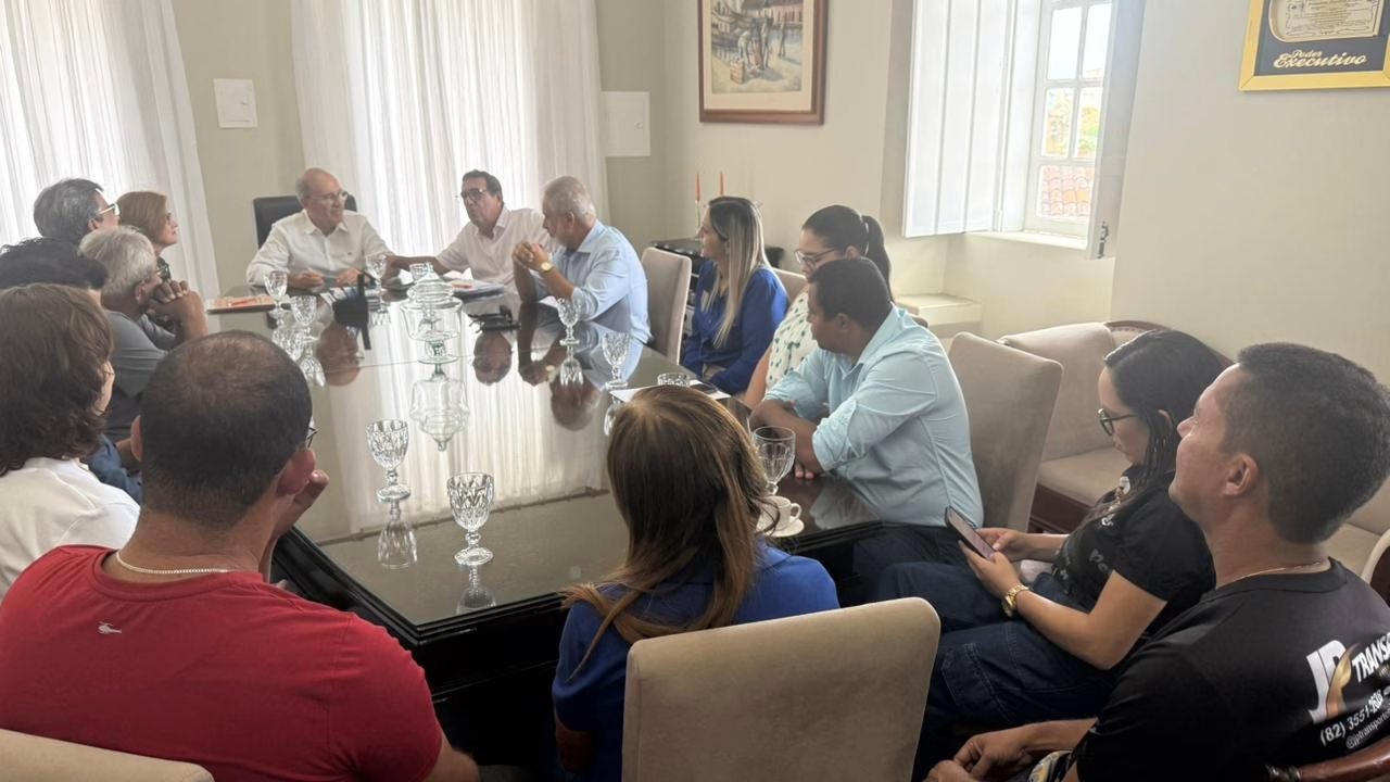 Ronaldo Lopes lança polo industrial que promete 600 empregos em Penedo