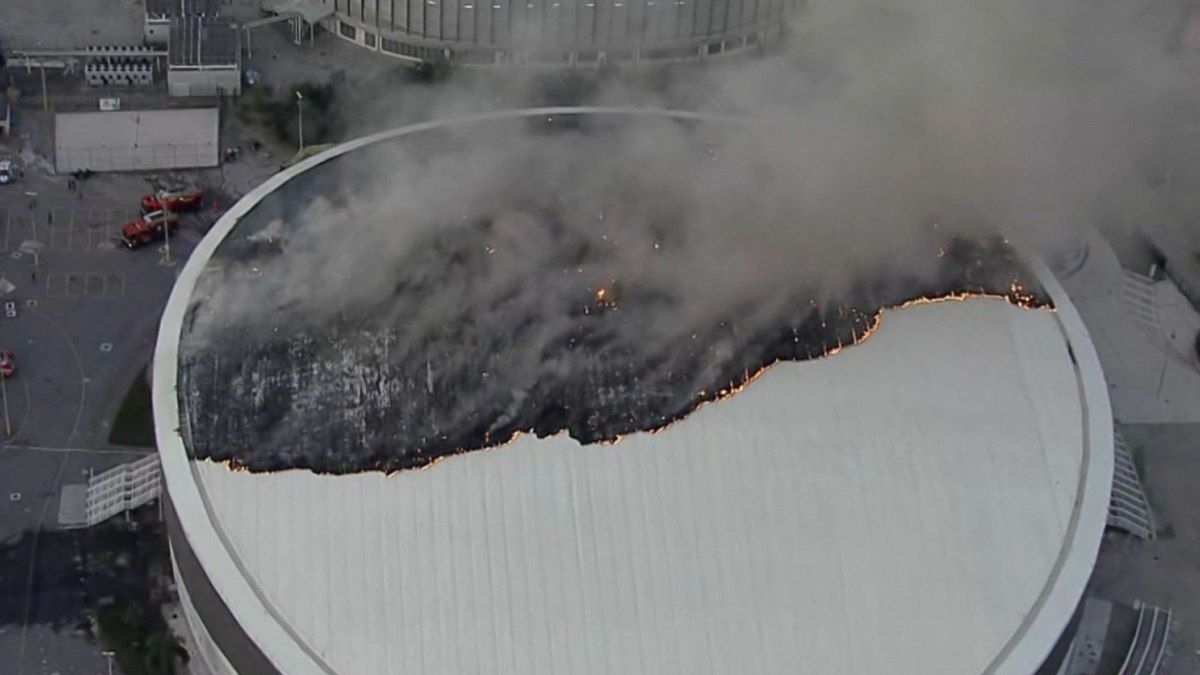 Incêndio no Velódromo do Parque Olímpico no Rio