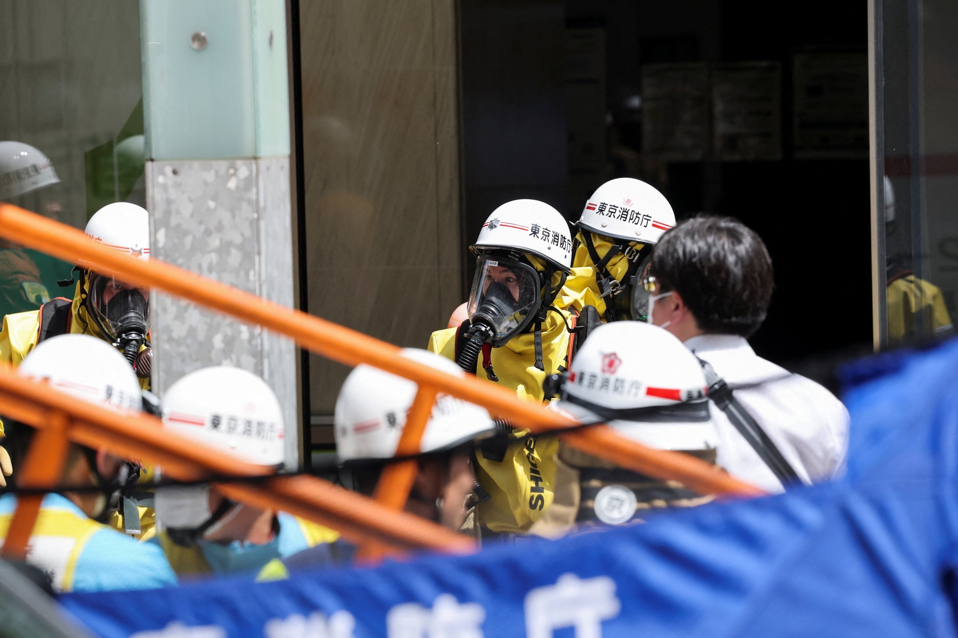 Clientes de shopping no Japão passam mal com spray desconhecido