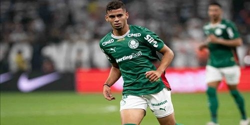 Arthur sofre edema, e Palmeiras segue com problemas na lateral