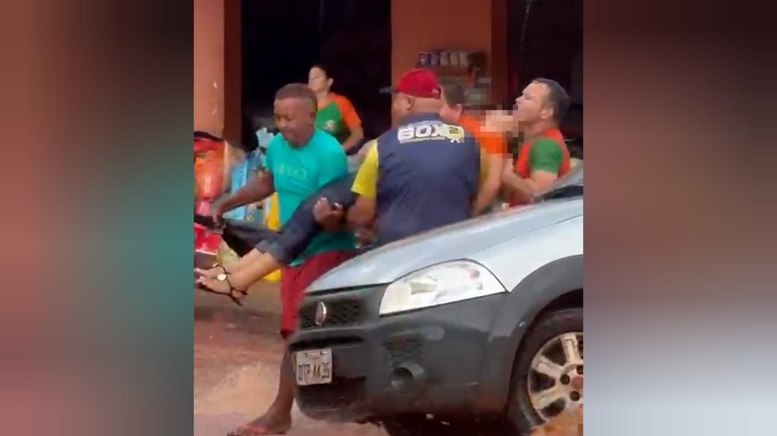 Mulher é resgatada após cair em bueiro em Santarém