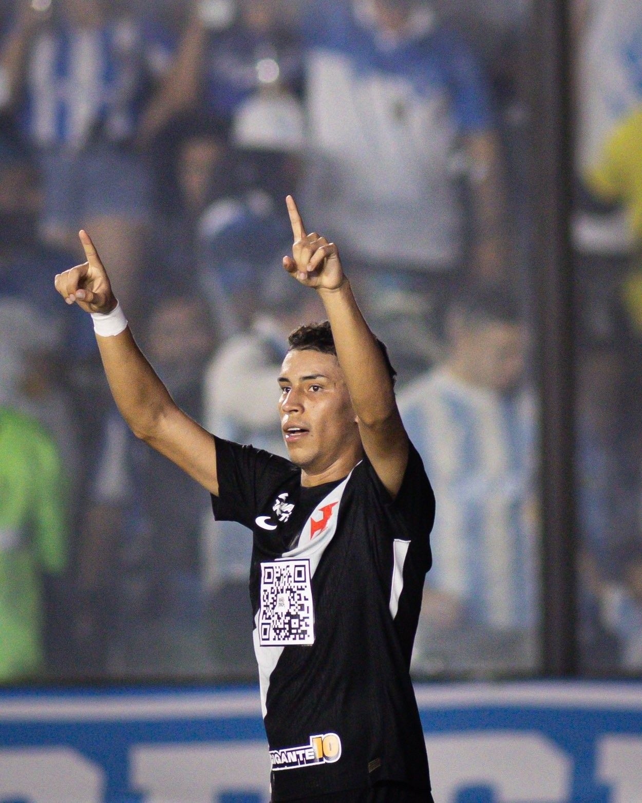Vasco empata com o Paysandu e avança na Copa do Brasil