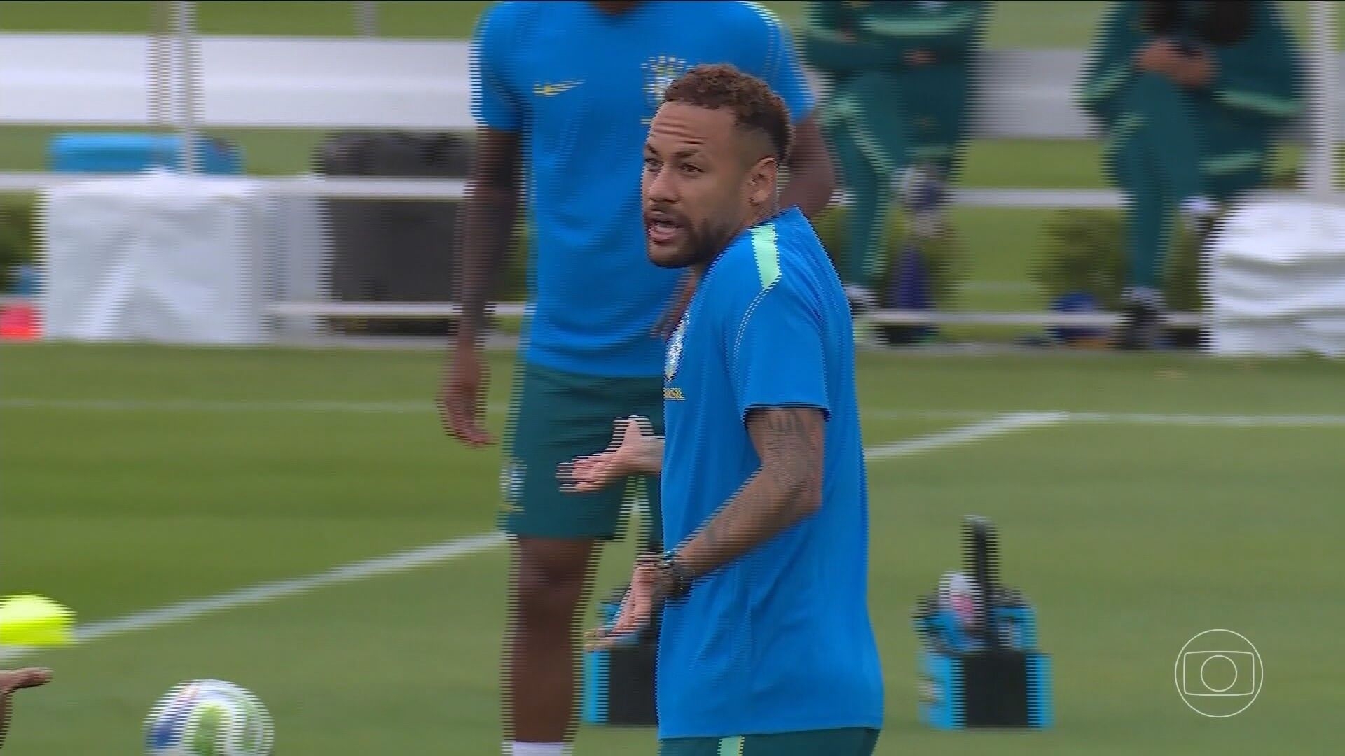 Neymar volta e pode entrar em campo contra a Escócia
