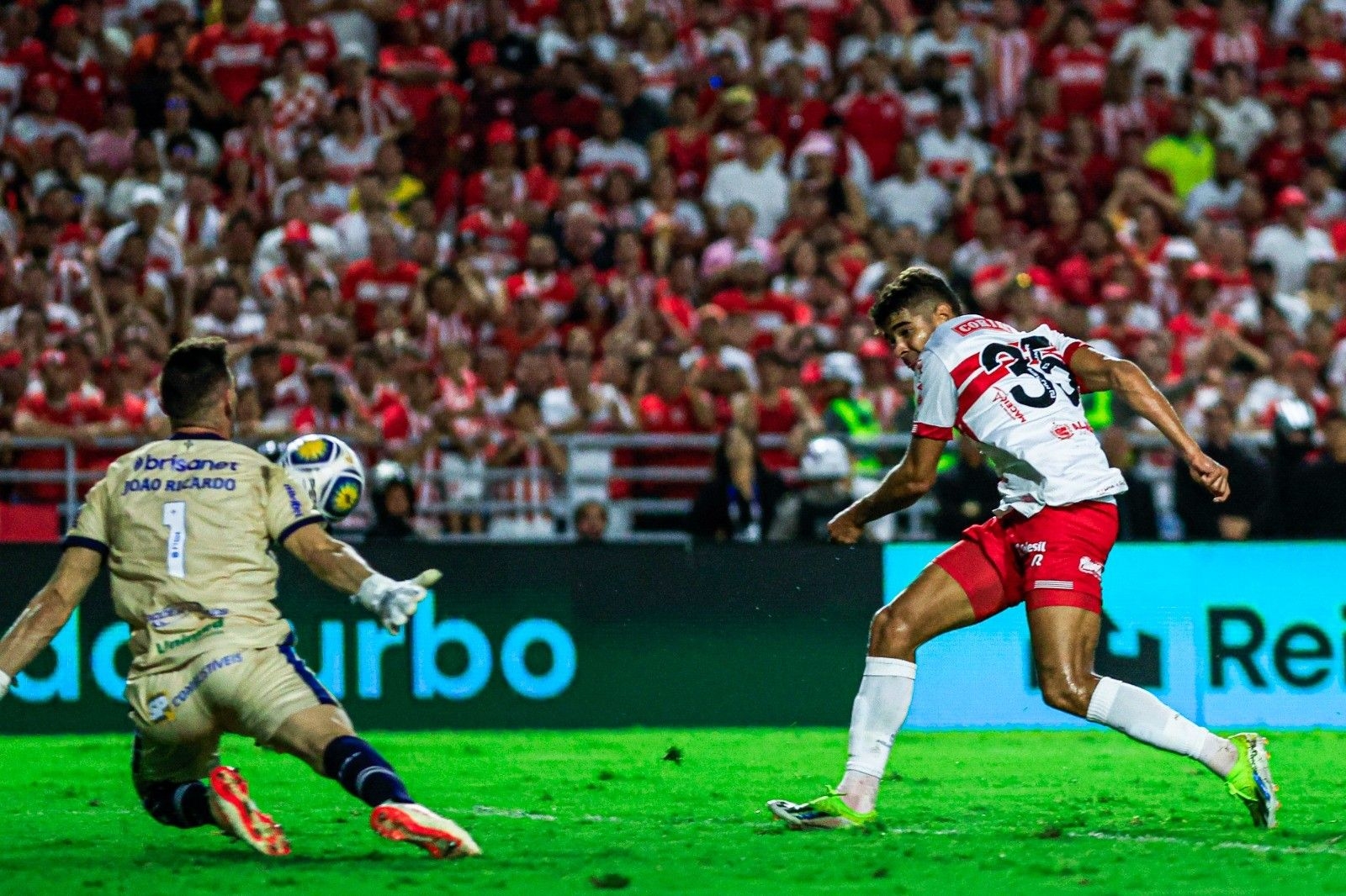 João Neto pode retornar ao CRB após passagem pelo Fluminense