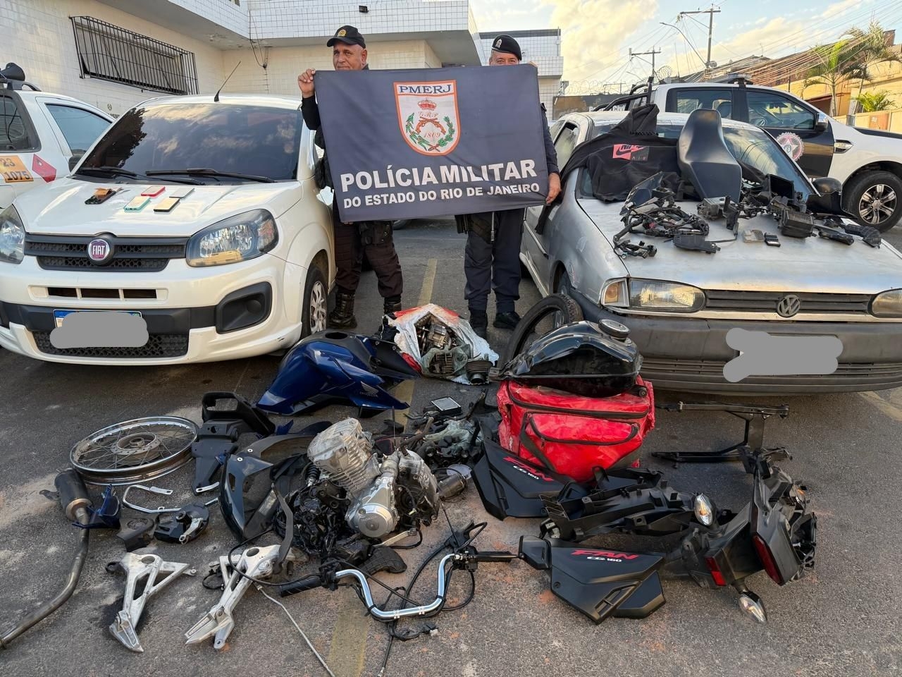 Homem simula roubo da moto para lucrar com desmanche