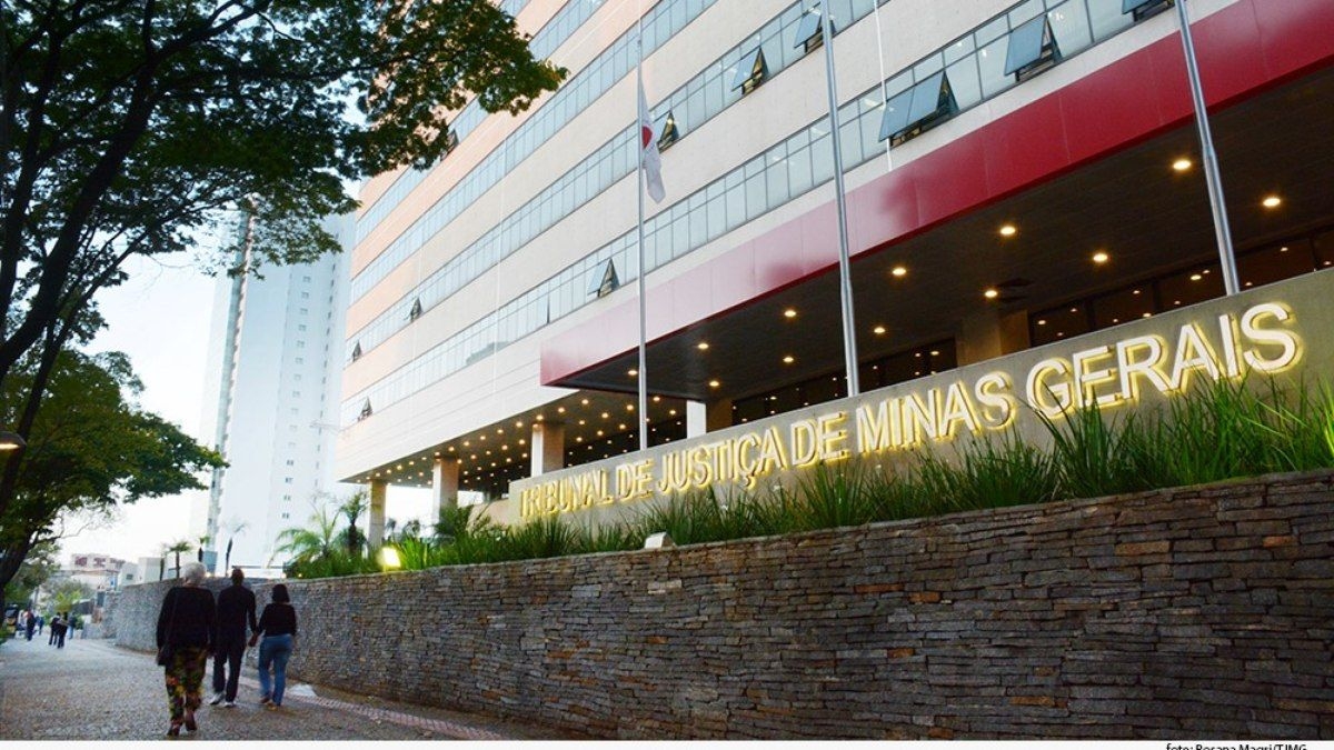 CNJ decide manter afastamento de desembargador do TJMG