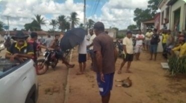 Comunidade unida do Povoado Ipiranga em Igreja Nova impede instalação dos hidrômetros da Águas do Sertão