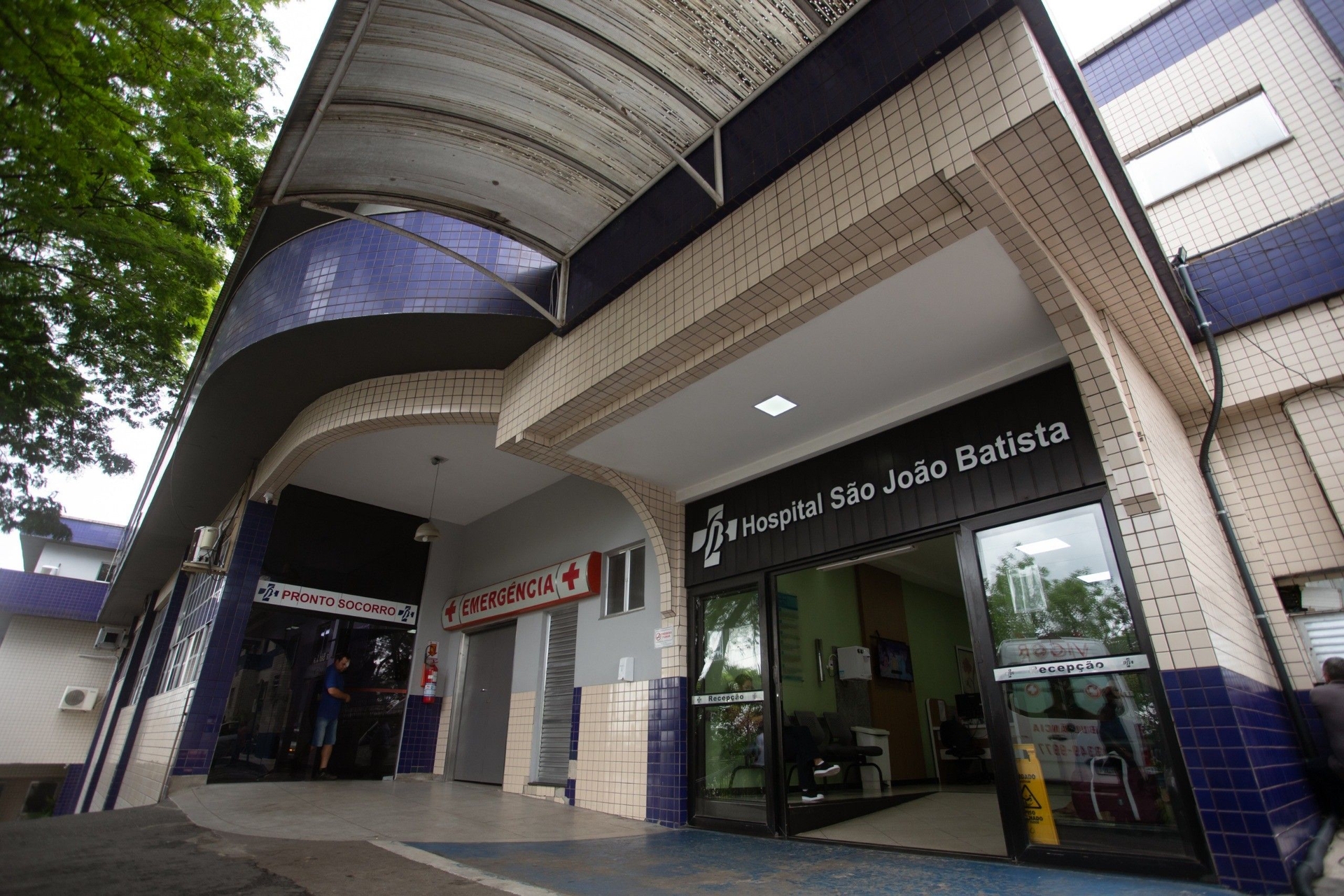 Acidente na Rodovia do Contorno deixa feridos em Volta Redonda