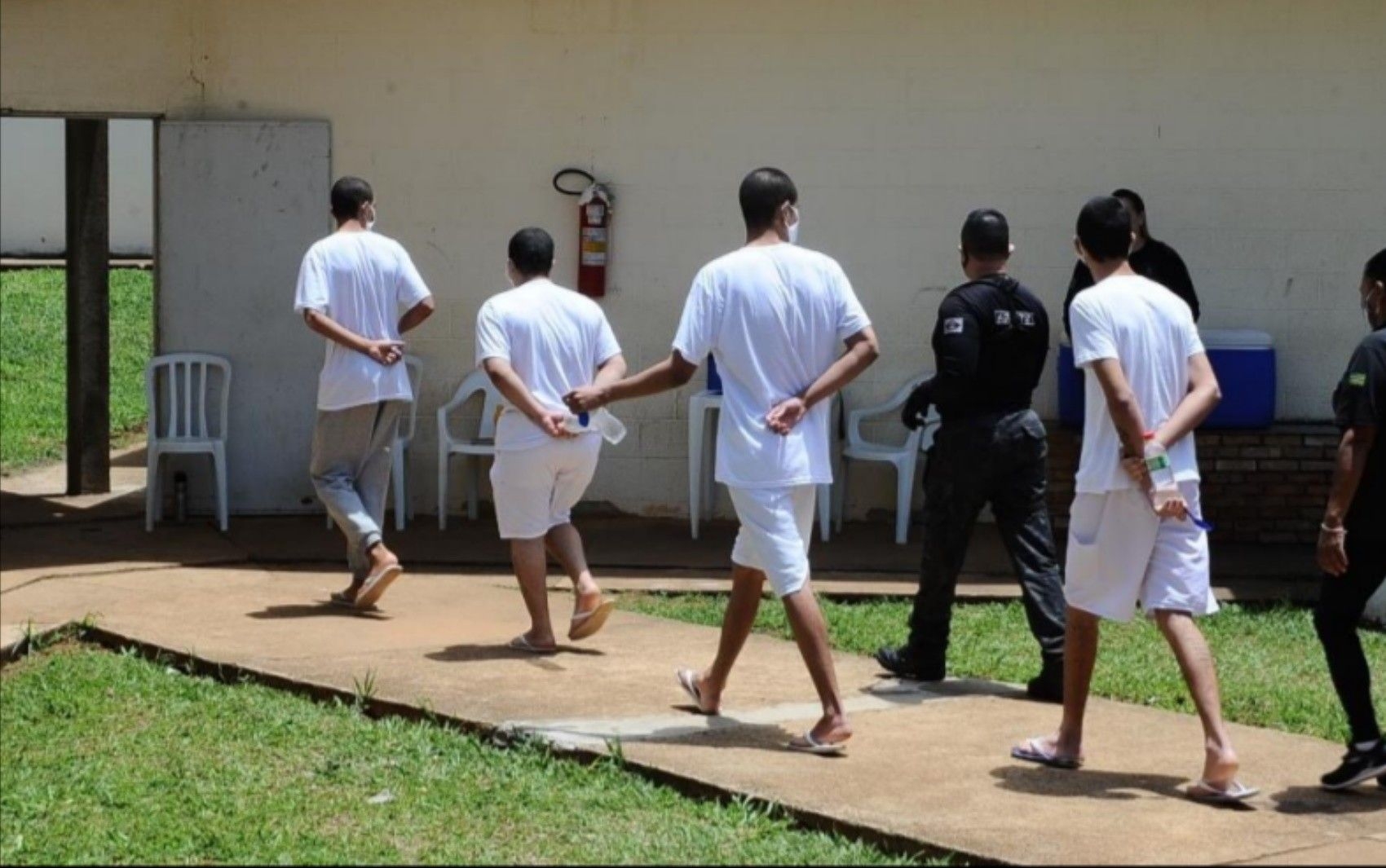 Cresce apoio à punição de menores como adultos no Brasil