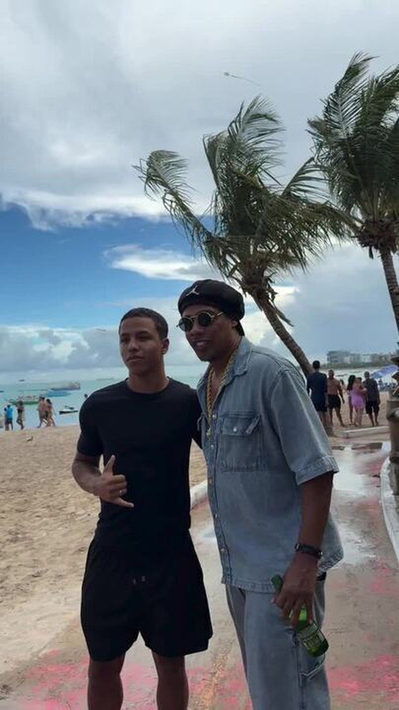 Sósia de Ronaldinho Gaúcho surpreende em Maceió