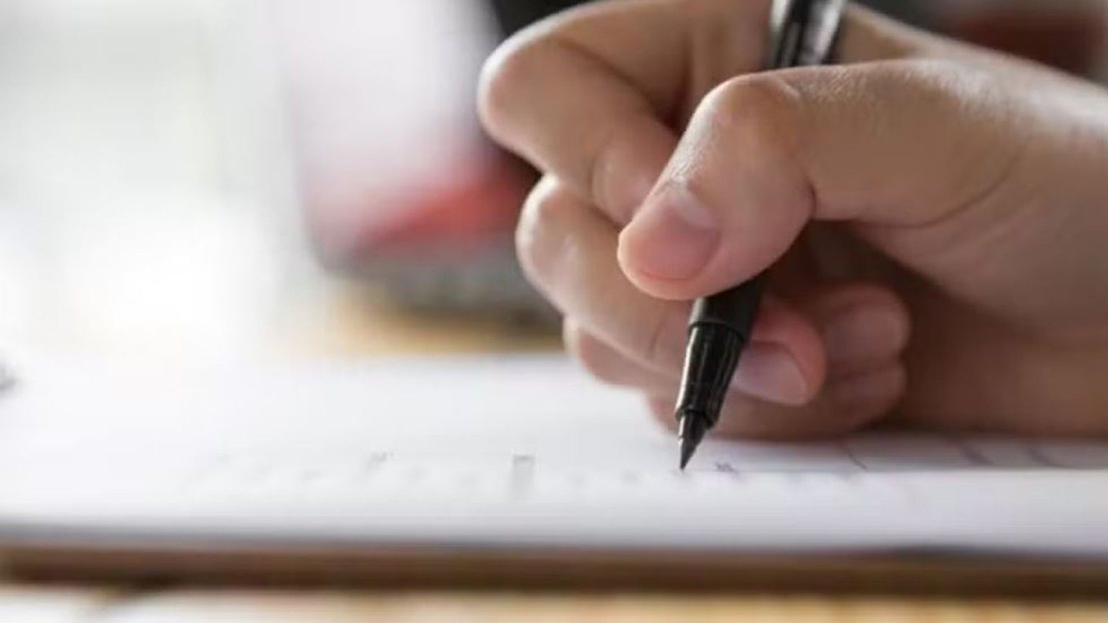 Concurso DER-AL oferece 20 vagas com salário de R$ 8,4 mil