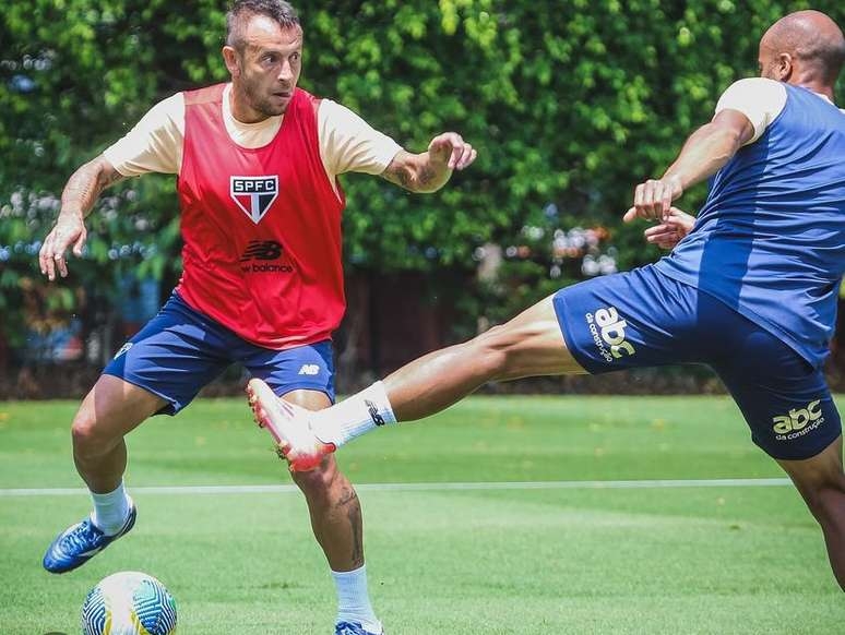 São Paulo x Vasco: prováveis escalações, desfalques, retrospecto, onde assistir, arbitragem e palpites