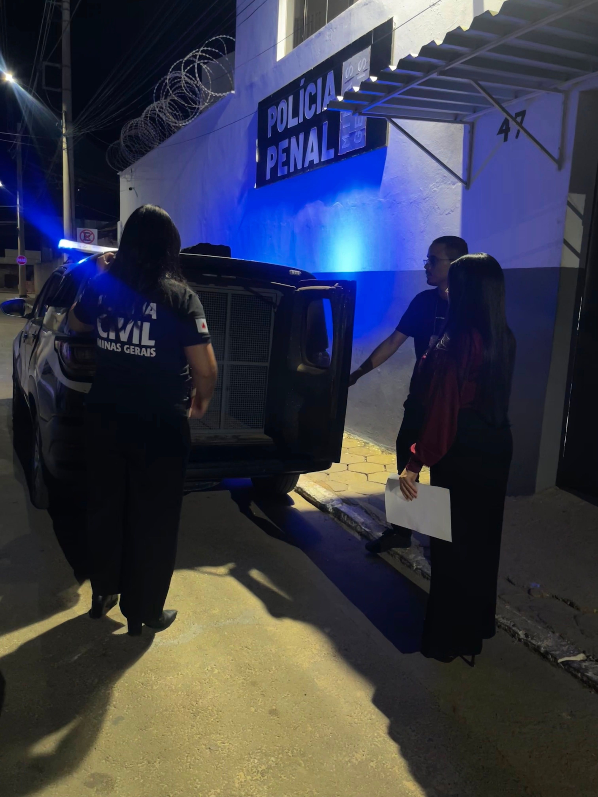 Cuidadora de abrigo presa por intermediar encontros de menores