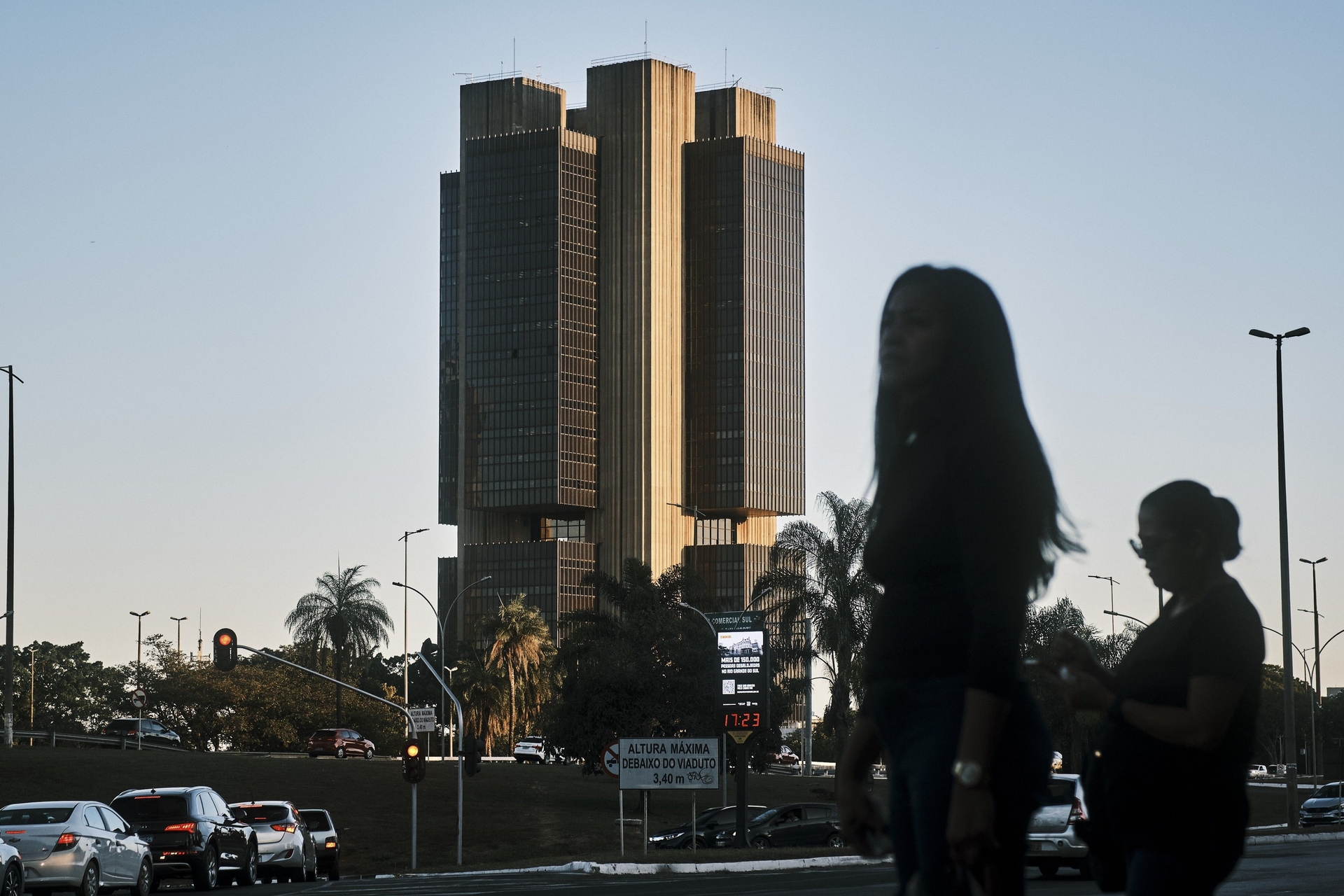 Relatório do BC traz preocupações sobre cenário econômico