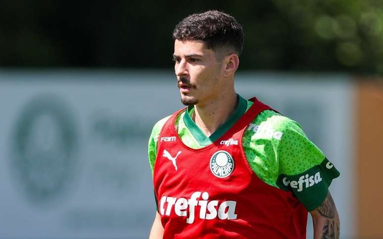 Rômulo volta a treinar no Palmeiras e pode ser novidade contra o Atlético-GO; veja provável escalação