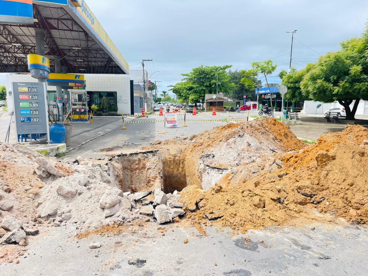Drenagem em Penedo provoca mudanças no trânsito do Largo de Fátima