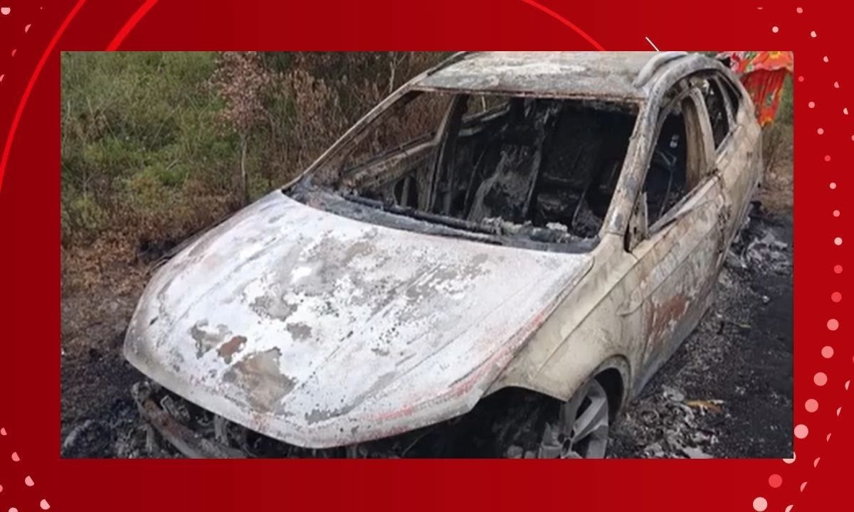 Homem encontrado carbonizado em carro na Bahia