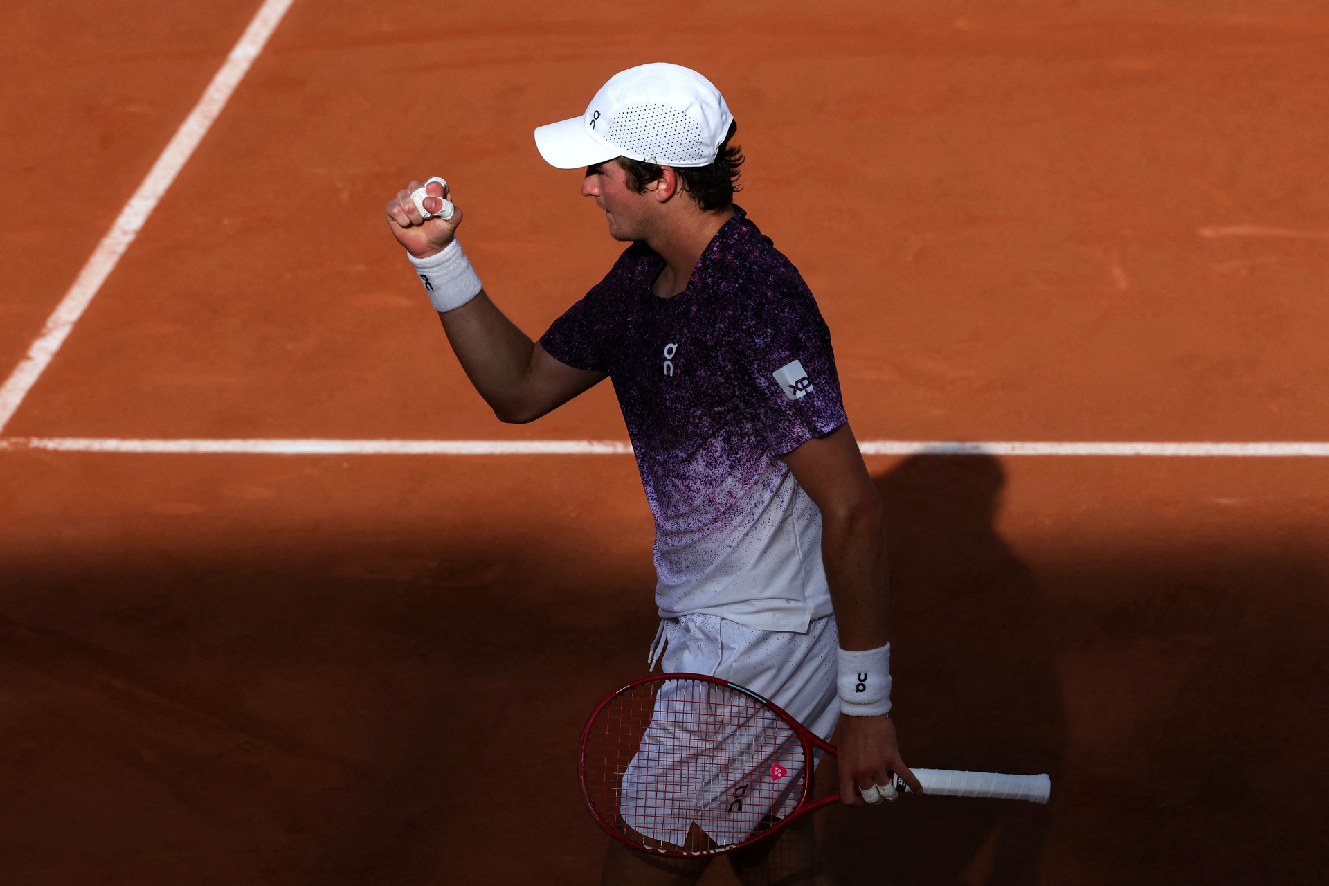 João Fonseca estreia com vitória em Roland Garros