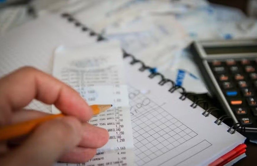 Programa para endividados adimplentes surge sem apoio da Febraban