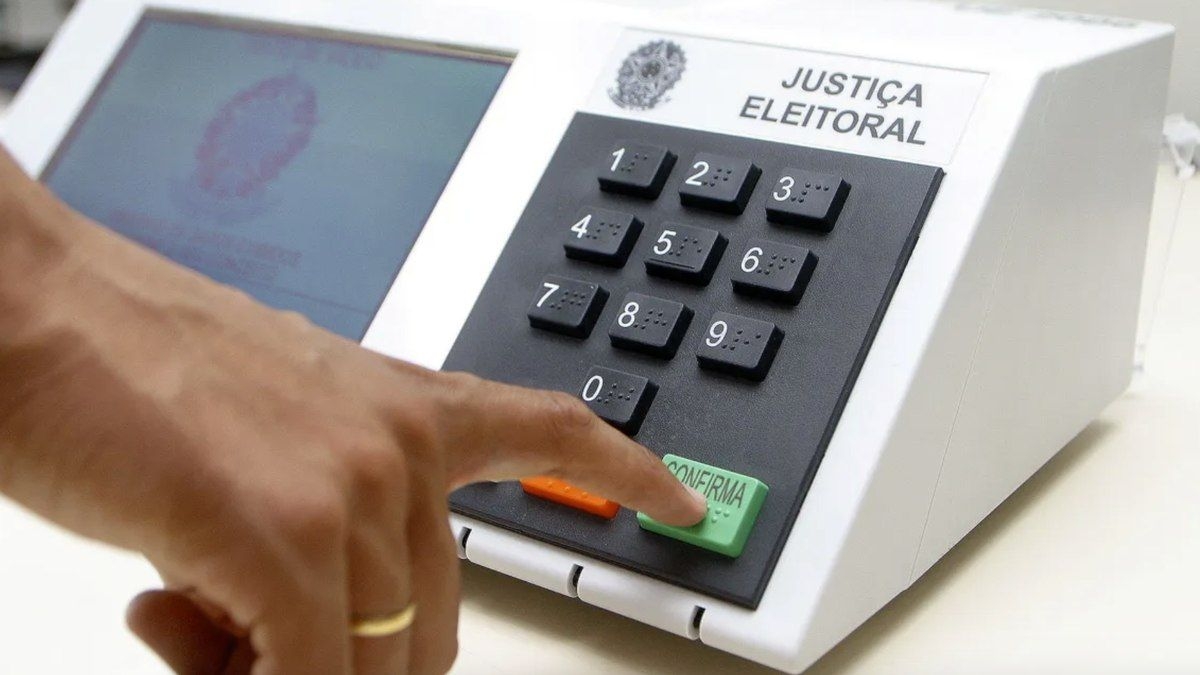 Cartórios eleitorais em SP terão plantão no feriado