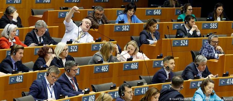 Como vota a ultradireita no Parlamento Europeu