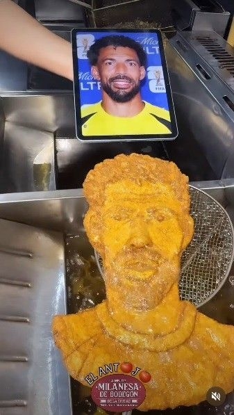 Vozinha, goleiro de Cabo Verde, vira milanesa na Argentina