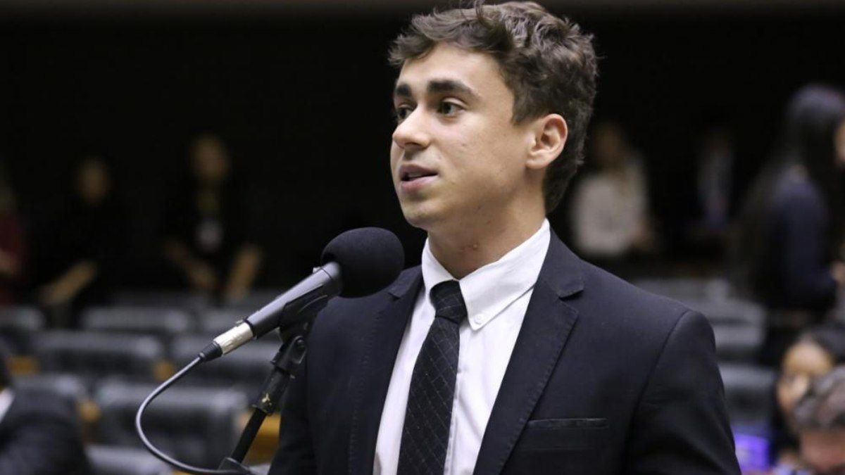 Nikolas Ferreira critica Vera Magalhães em rede social