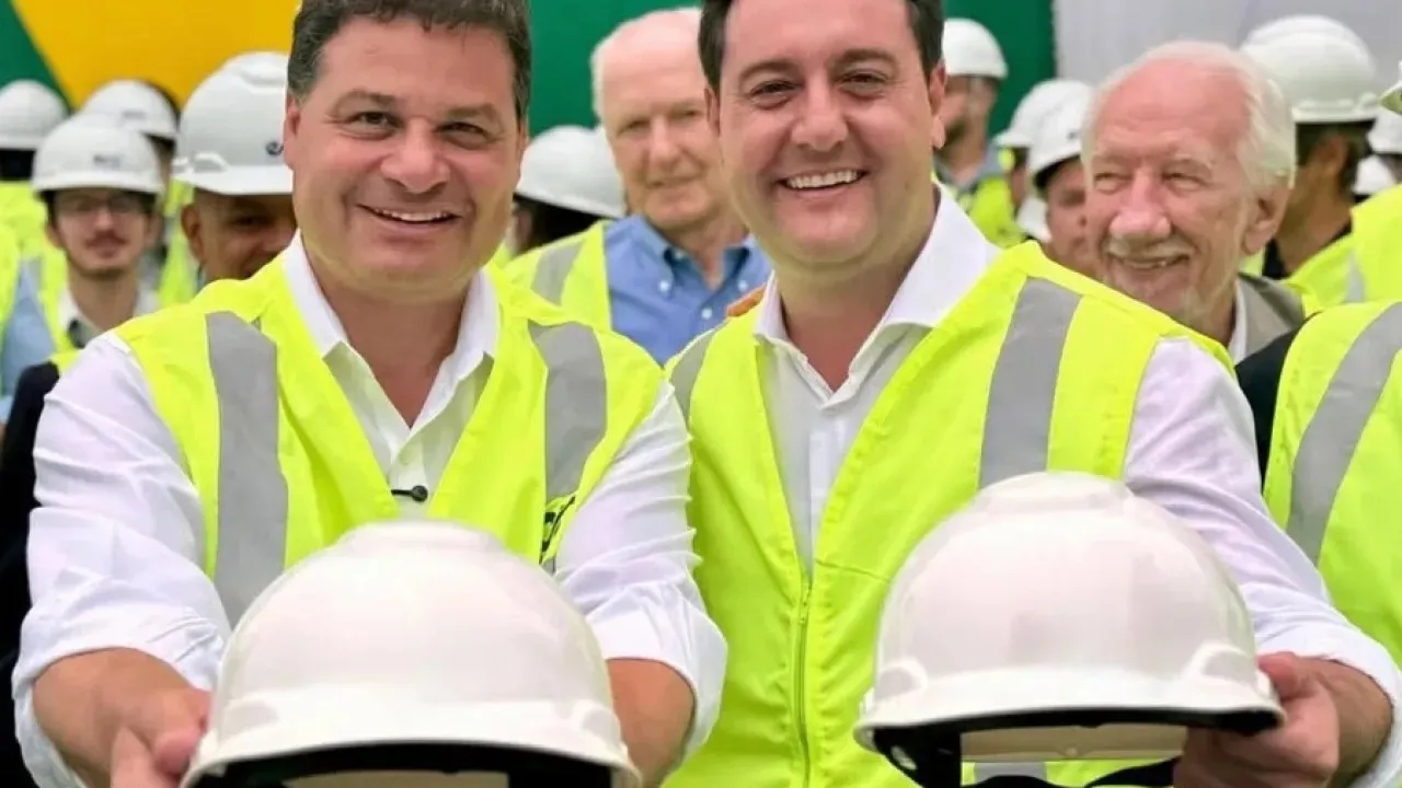 Ratinho Jr anuncia Sandro Alex como candidato ao governo do Paraná