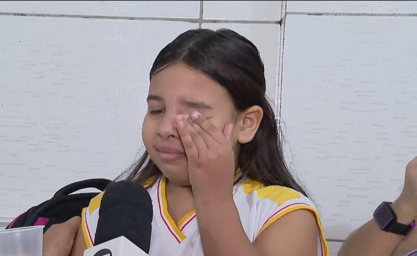 Criança emociona ao homenagear a mãe no Dia das Mães